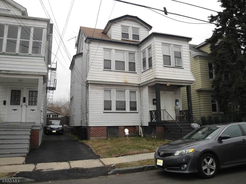 298 Vermont Ave - Photo 1