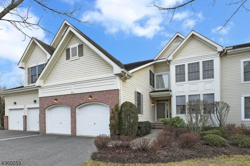 73 Schindler Way - Photo 1
