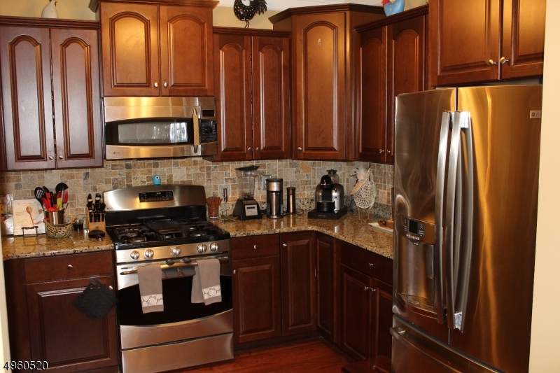 1302 Hale Dr - Photo 1