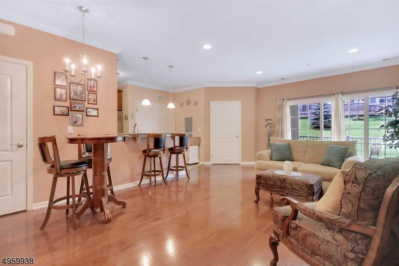 1206 Brook Hollow Dr - Photo 1