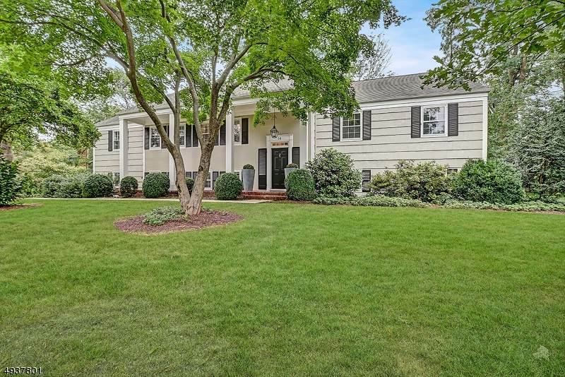 14 Sunset Dr - Photo 1