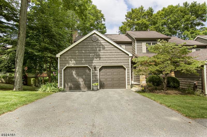 74 Goldfinch Dr - Photo 1