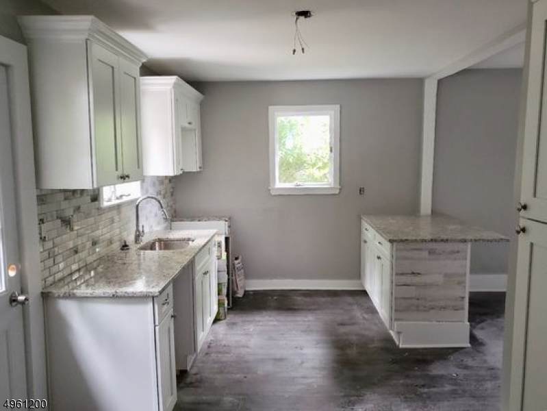 62 Nestor St - Photo 1