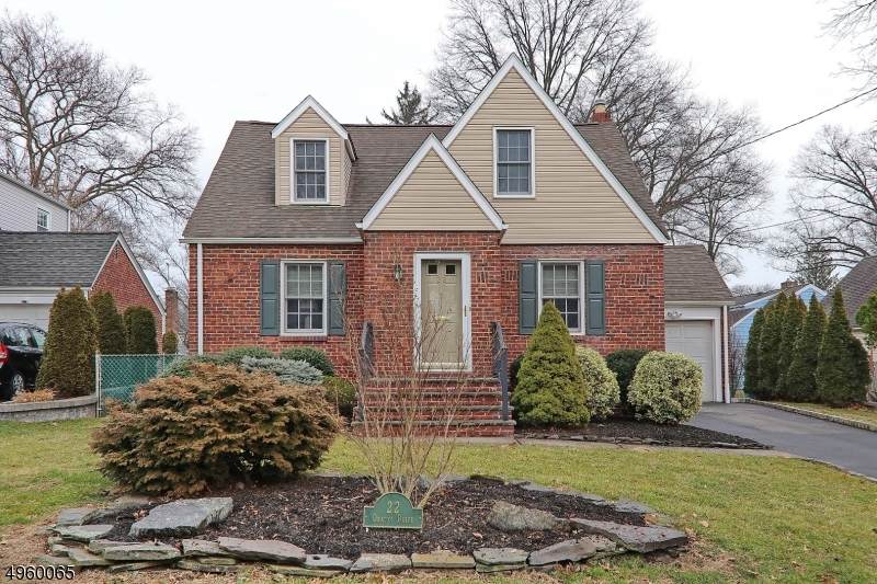 22 Oraton Dr - Photo 1