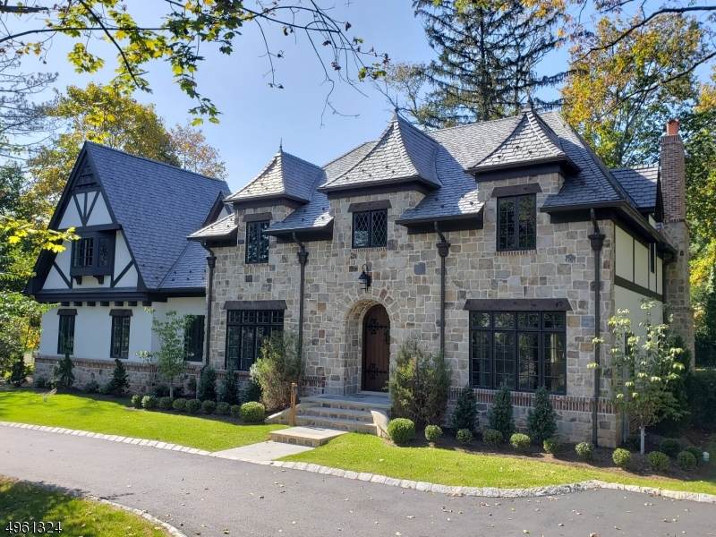 111 Wychwood Rd - Photo 1