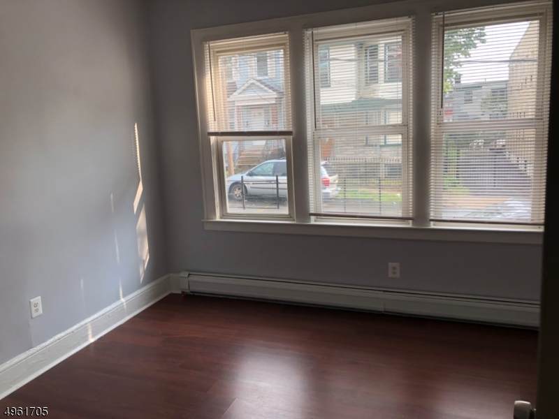 38 Tichenor Ter - Photo 1