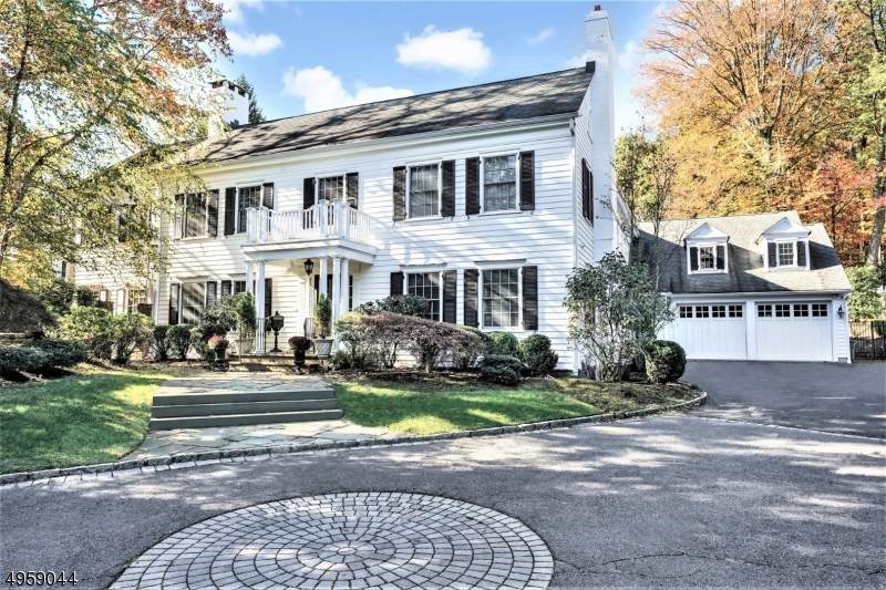195 Highland Avenue - Photo 1