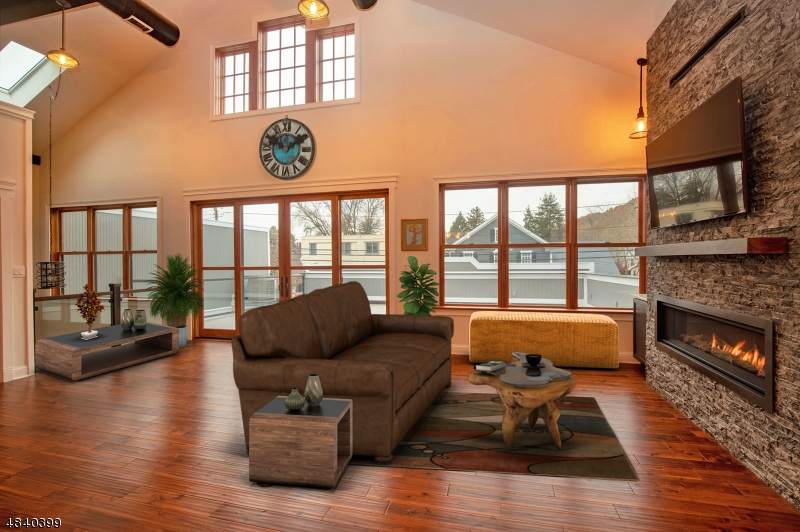 61 York St - Photo 1