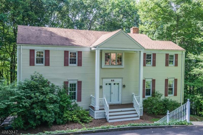 44 Springhill Rd - Photo 1