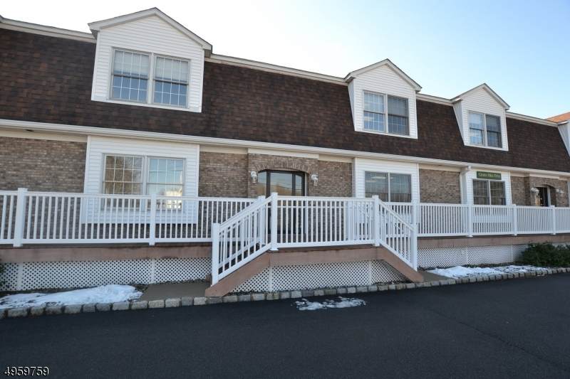 33 Kennedy Rd - Photo 1