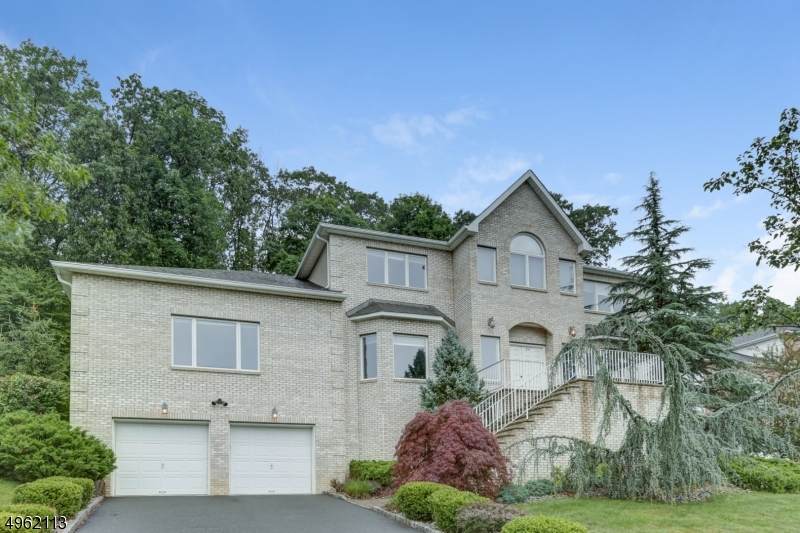 54 Gatheringhill Ct - Photo 1