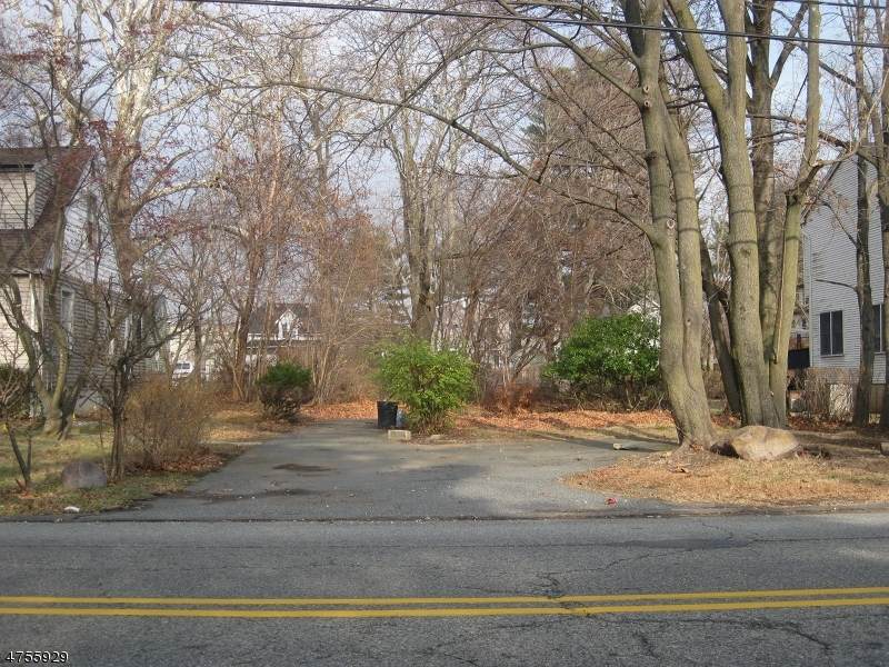 9 Emmet Ave - Photo 1