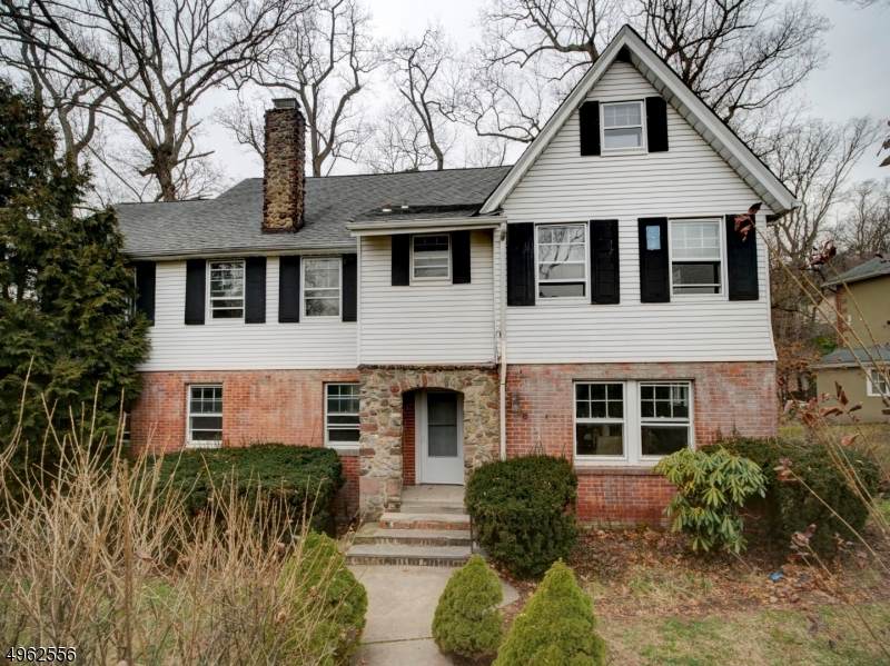 28 Brookwood Rd - Photo 1