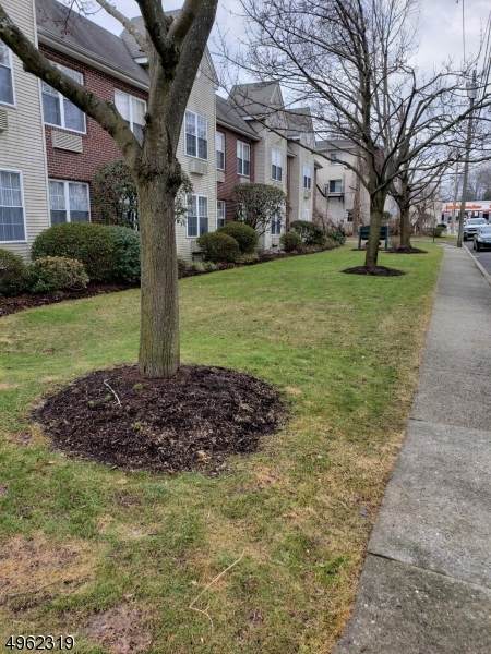 25 Crest St Unit 115 - Photo 1