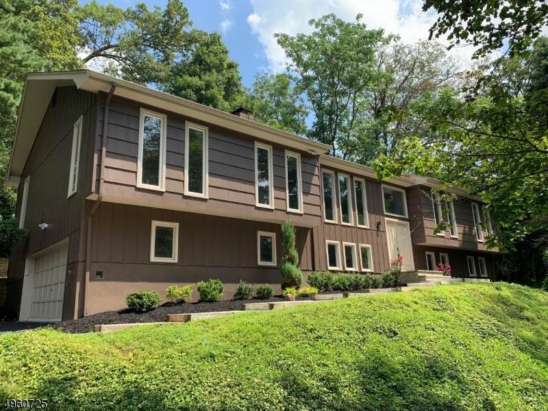 75 Twin Oaks Rd - Photo 1