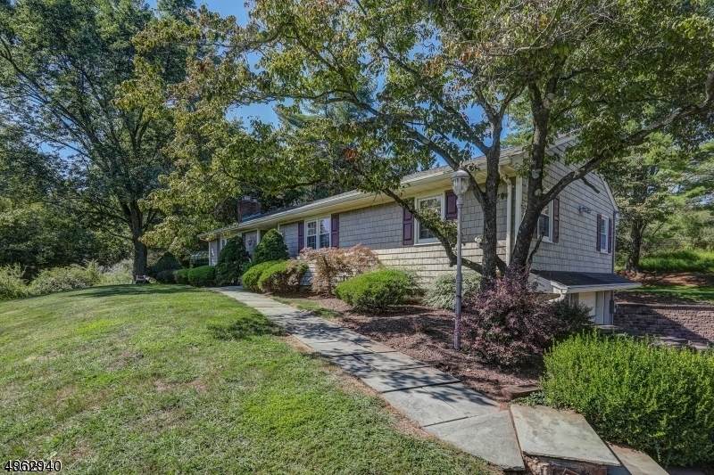 55 Fairview Dr - Photo 1