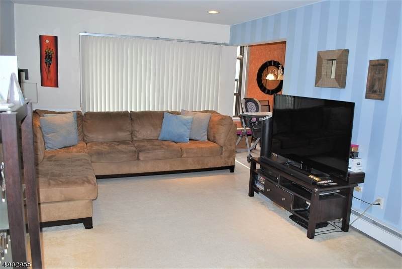 821 Main - Photo 1