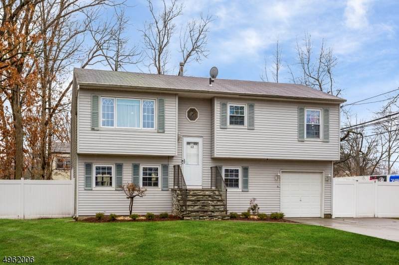 63 Bentley Ave - Photo 1