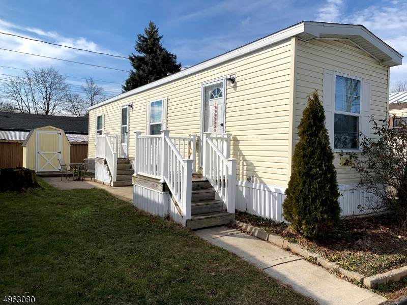 426 Kenbury - Photo 1