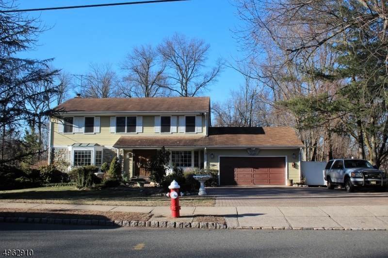 145 Beverly Rd - Photo 1
