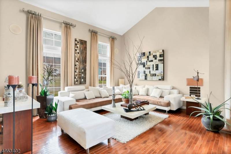 65 Canal St - Photo 1
