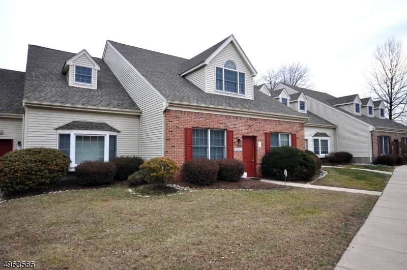 102 Towne Center Dr - Photo 1