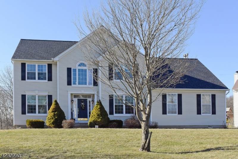 24 Dorset Dr - Photo 1