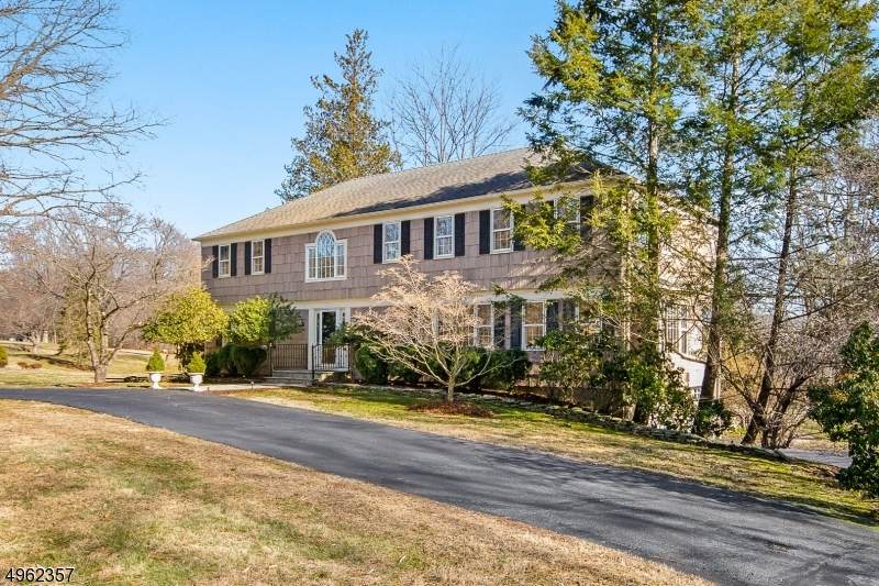 12 Heather Hill Way - Photo 1