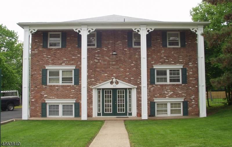 603 1ST AVE - Photo 1