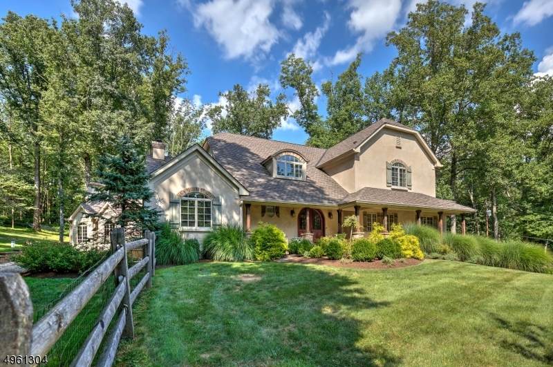 6 Nesbitt Dr - Photo 1