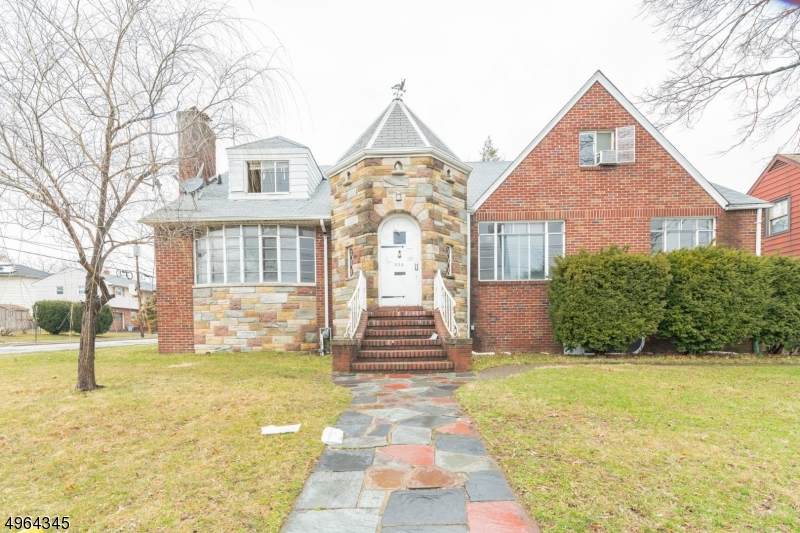 532 Piaget Ave - Photo 1