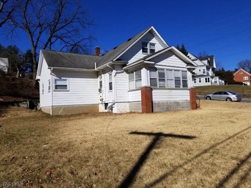 127 S Main St - Photo 1
