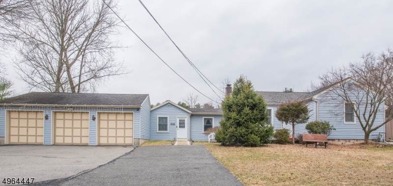 639 Greenbank Rd - Photo 1