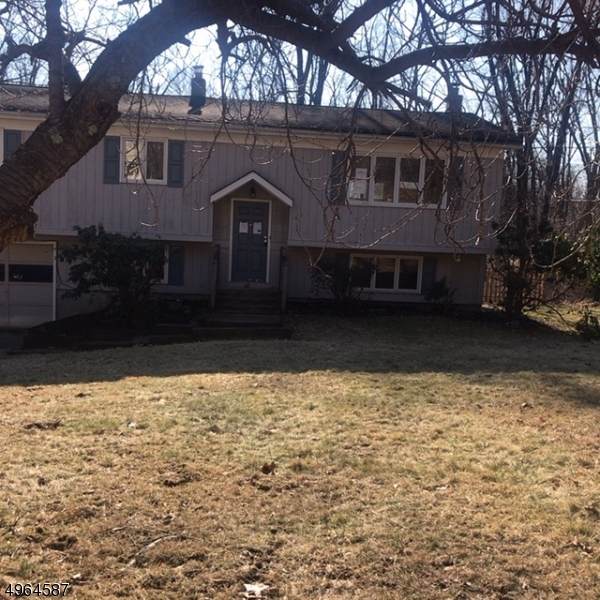 11 Dorchester Dr - Photo 1