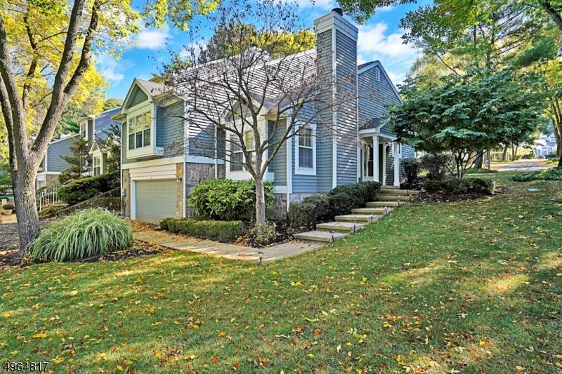 2 Lockhaven Ct - Photo 1
