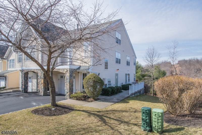 68 Mountainside Dr - Photo 1