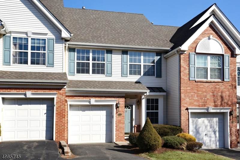 129 Cambridge Dr - Photo 1
