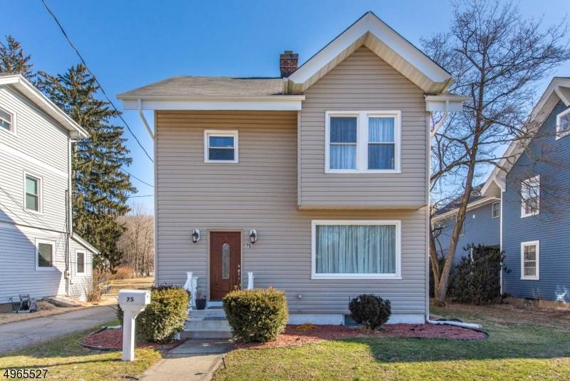 75 Ringwood Ave - Photo 1