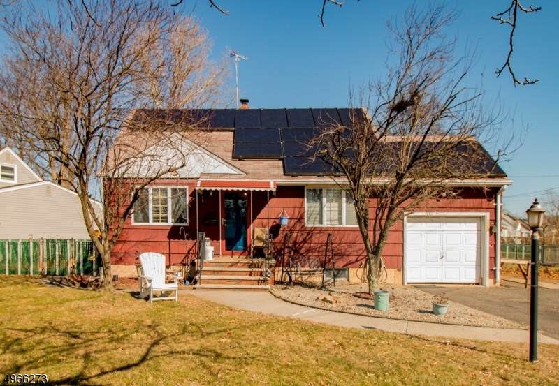 1721 Plainfield Ave - Photo 1