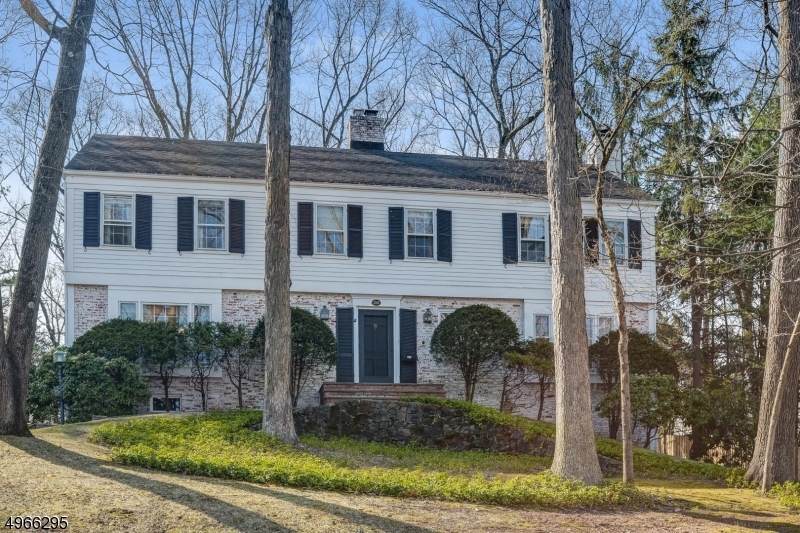 80 Dale Dr - Photo 1