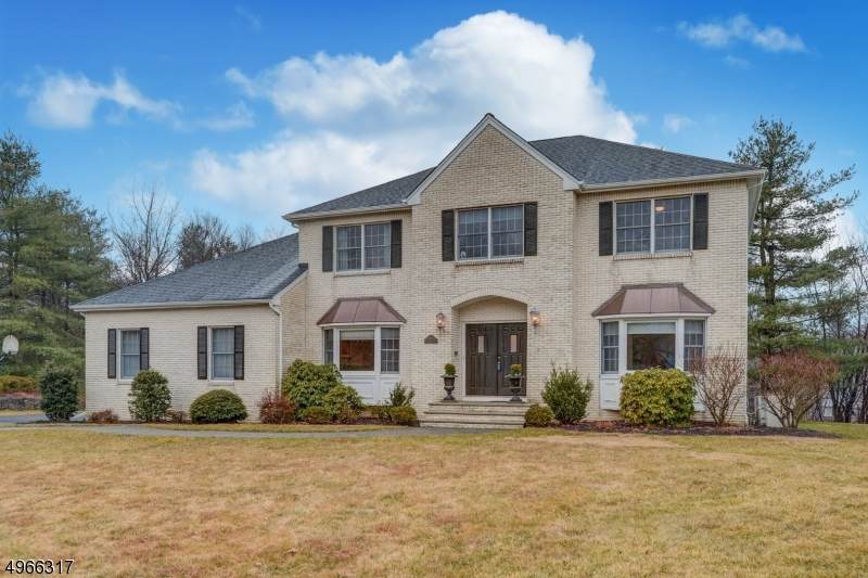 27 Braemar Ct - Photo 1