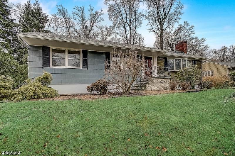 14 Knollwood Dr - Photo 1
