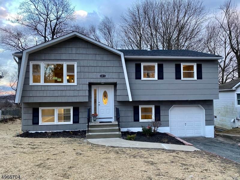 121 Dupont Ave - Photo 1