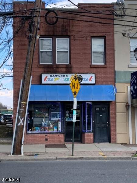 93 Center St - Photo 1