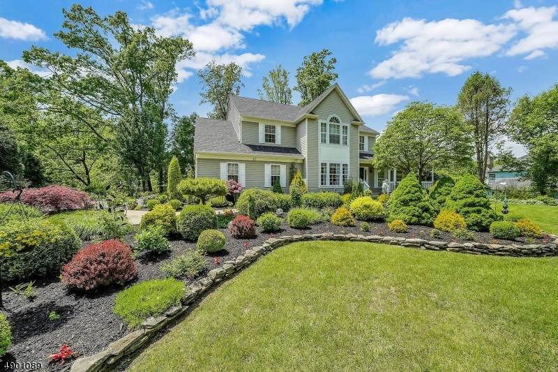 42 Farview Dr - Photo 1