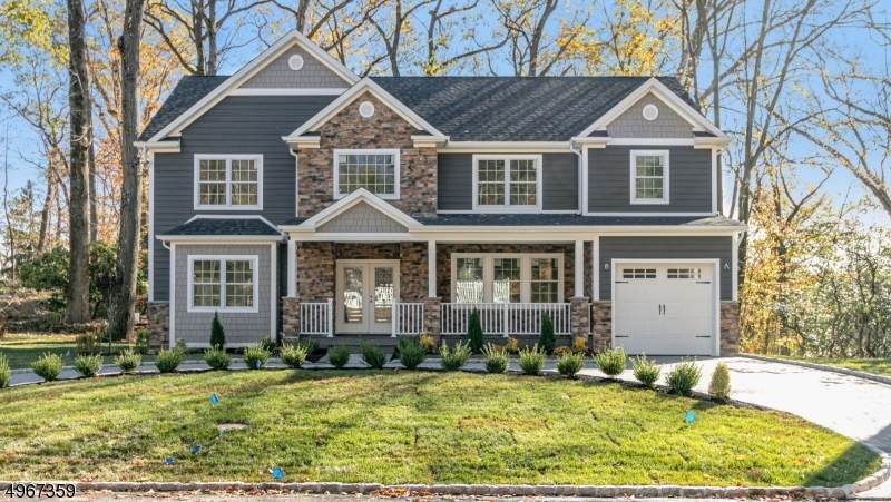1445 Deer Path - Photo 1