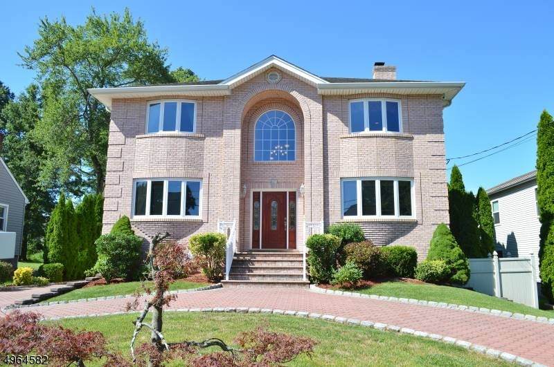 24 Grove Ave - Photo 1