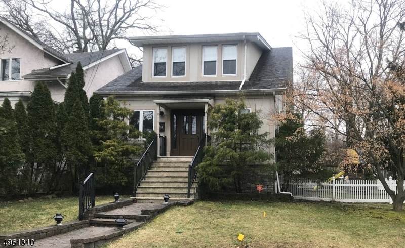 39 Chestnut St - Photo 1