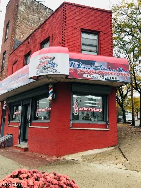 211 Bloomfield Ave - Photo 1