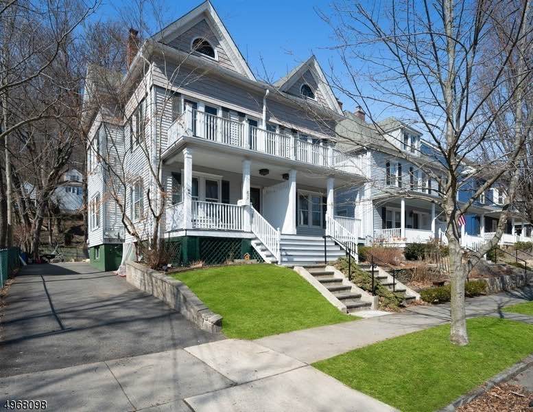 63 Wetmore Ave - Photo 1